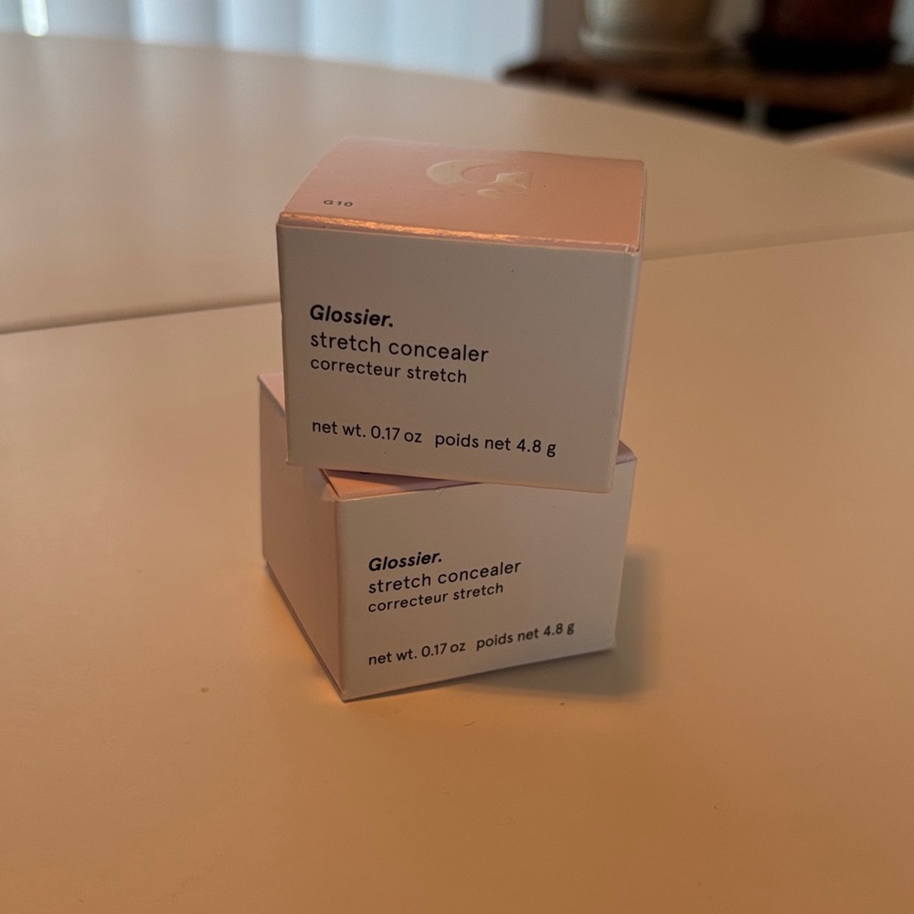 Glossier Stretch Concealer in G10 (2 available)